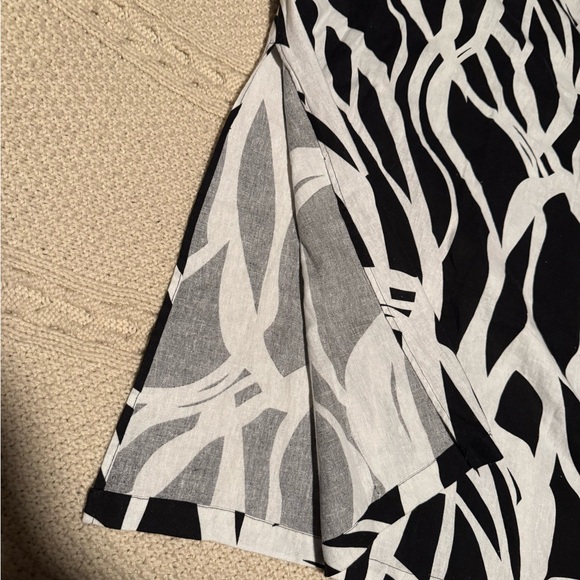 NWT Black and White Patterned Dress SZ M - Picture 8 of 10